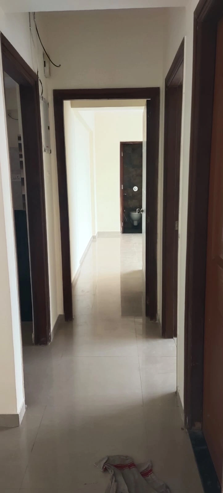 2 BHK Flat for Sale in sethia link view, Goregaon West